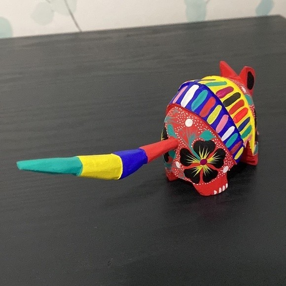 Handcrafted Armadillo Alebrije Wood Carved Figurine - Picture 5 of 7